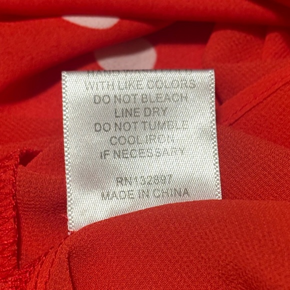 🔥🔥🔥Rose & Olive Red and White Polka Dot Blouse Size: Small🔥🔥🔥 - Picture 8 of 8